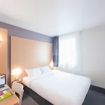Ξενοδοχείο Aubenas 2*