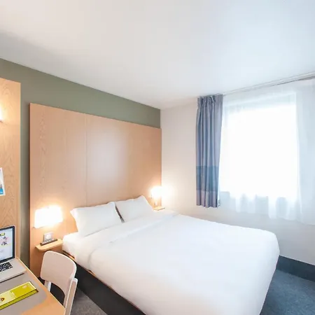 Aubenas Hotel 2*