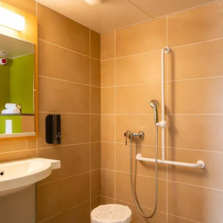 Hotel Aubenas 2*