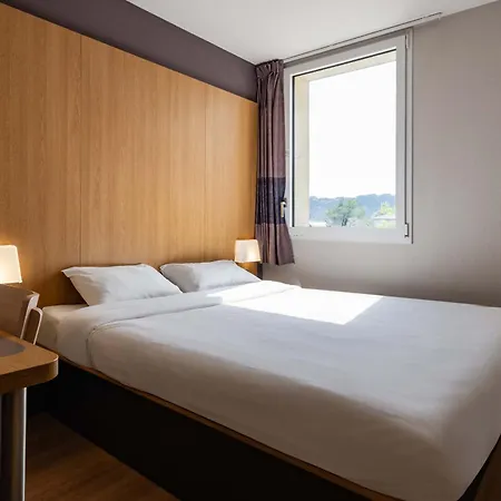 Aubenas Hotel 2*