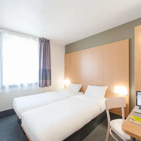 Hotel Aubenas 2*